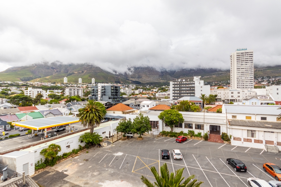 1 Bedroom Property for Sale in Gardens Western Cape